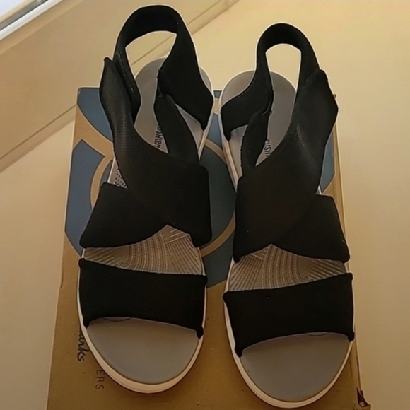 CLARK / 336Clarks WOMEN'S STEP CALI PALM WEDGE SANDAL - Picture 2 of 7